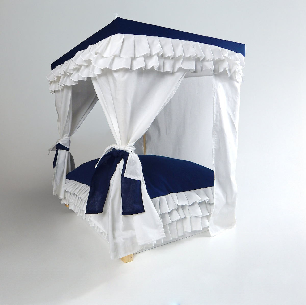 Petit Maison Blu